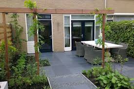 tuinontwerp kleine vierkante tuin