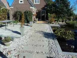 grind in de tuin aanleggen