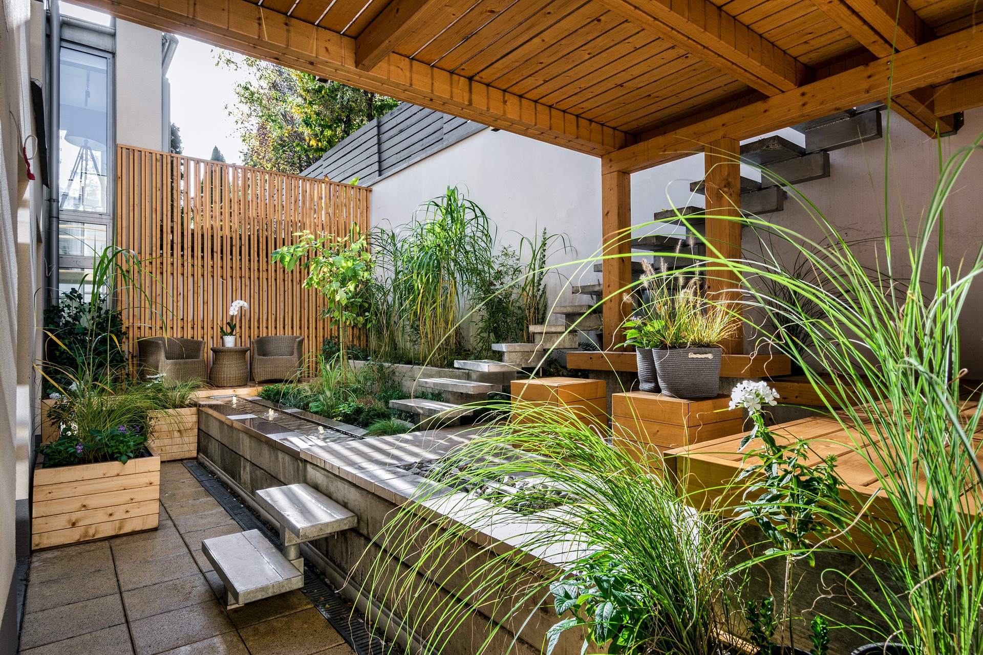 tuin op laten knappen